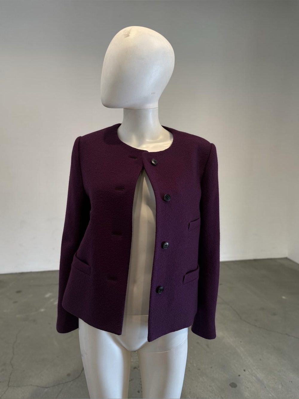 Lis Lareda plum collarless blazer